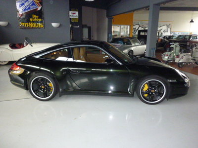 Left hand drive PORSCHE 911 997 3.8 Carrera 4S Targa